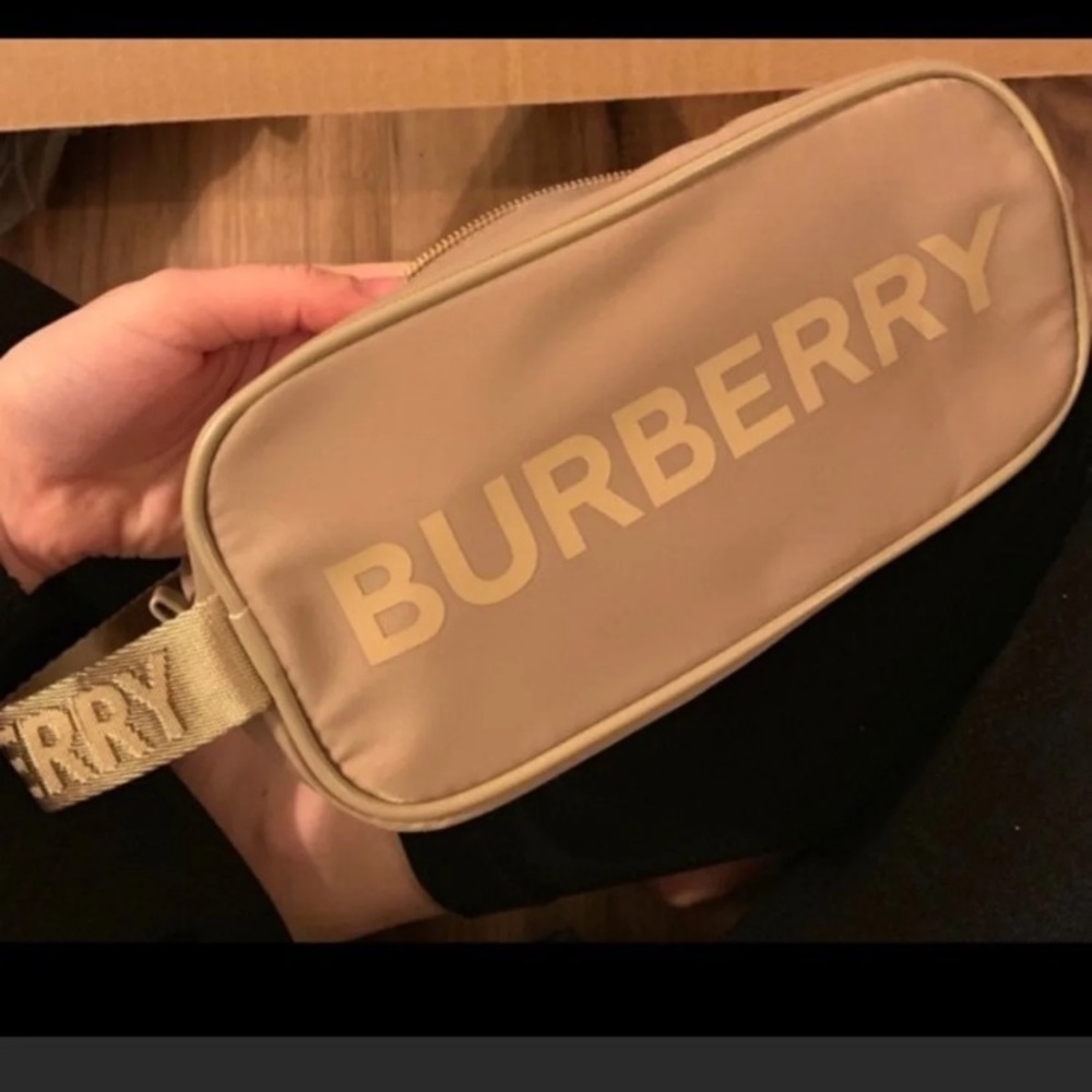 Burberry pouch